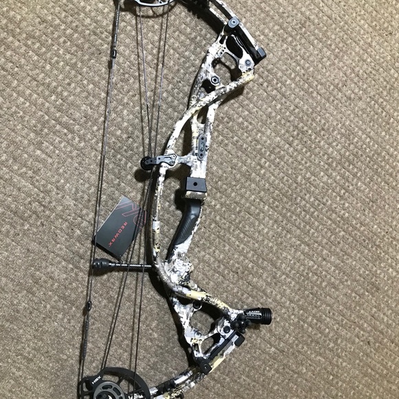 Hoyt RX5 - Picture 2 of 10